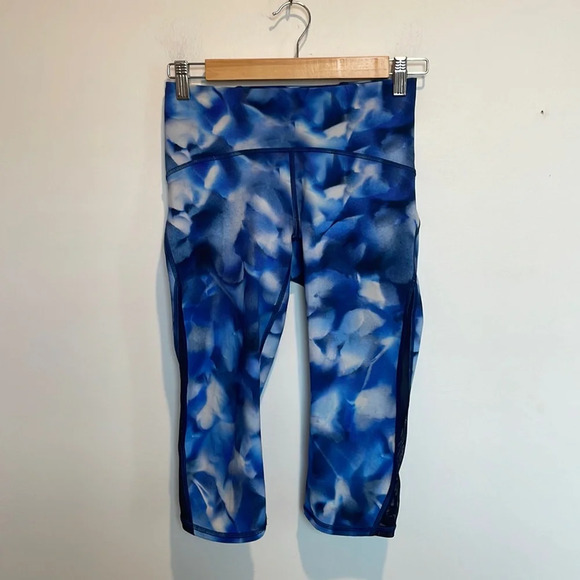 Lululemon Wunder Under High-Rise Crop Leggings. - Picture 1 of 2